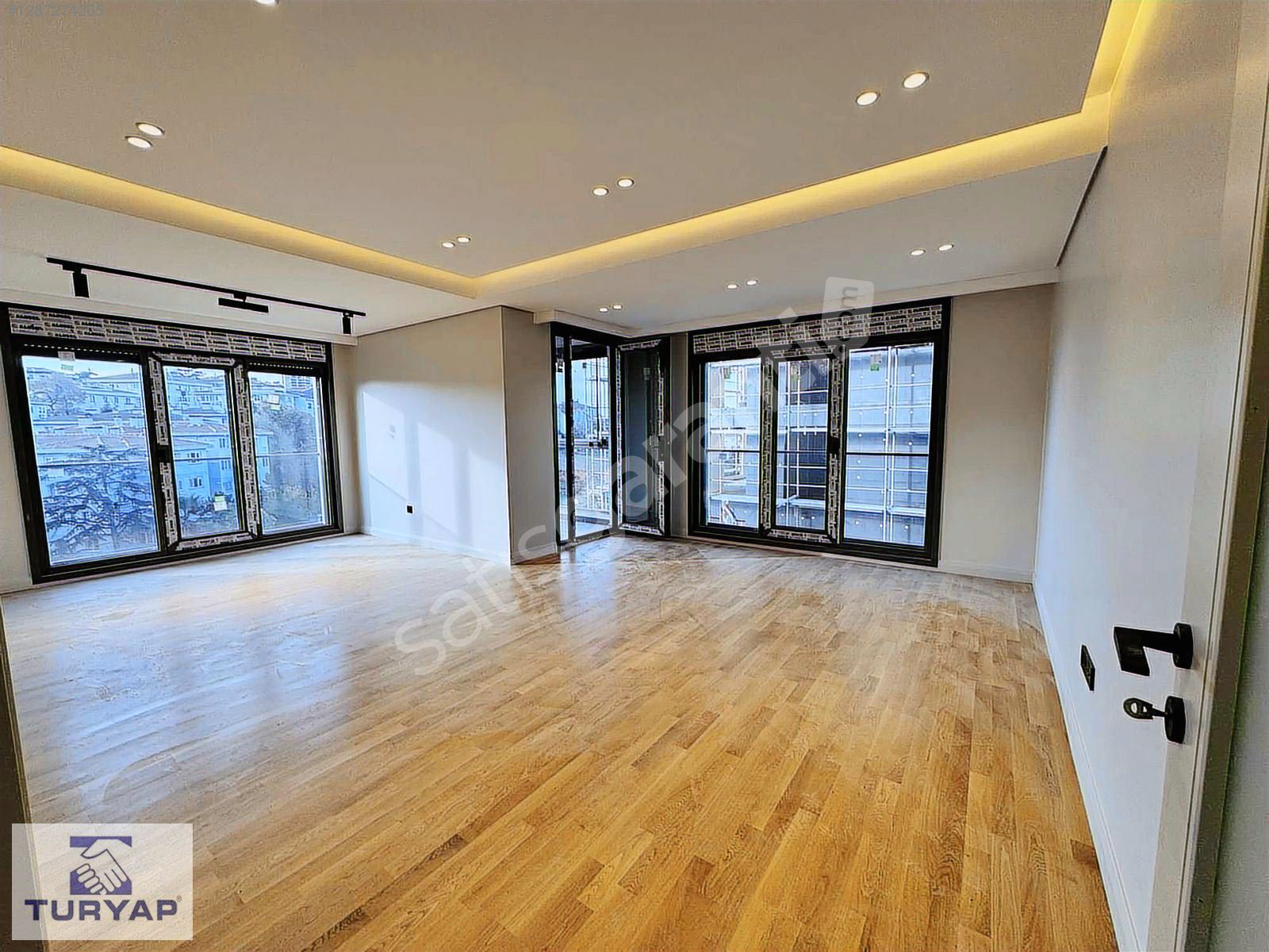 YENİ VALİDEBAĞ SİTESİNDE SIFIR KULLANIŞLI 3+1