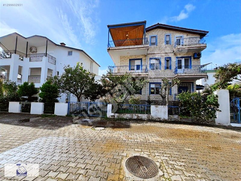 ÇOLAKLI 'DA DENİZE SIFIR ÖZEL PLAJLI 4 KATLI VİLLA