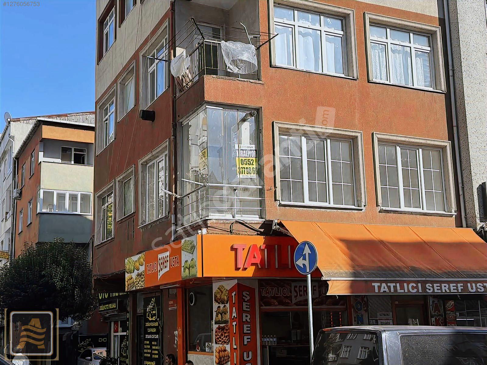 Yenibosna Fatih Caddesi'nde 2 + 1 ara kat satılık daire