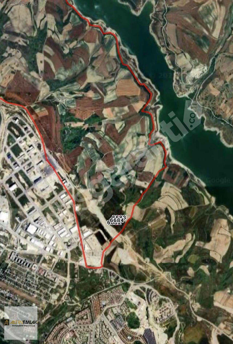 Arnavutköy Sazlıbosnada Kanal İstanbul Güzergahı Satılık Tarla