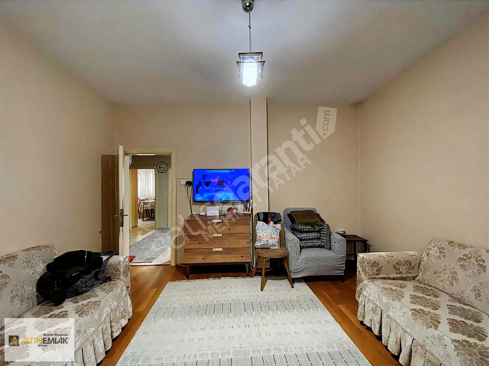 Bağcılar'da Satılık 2+1 Yüksek Giriş Daire