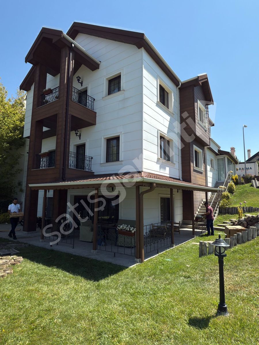 ANGORA EVLERİ'NDE HAVUZLU SATILIK VİLLA