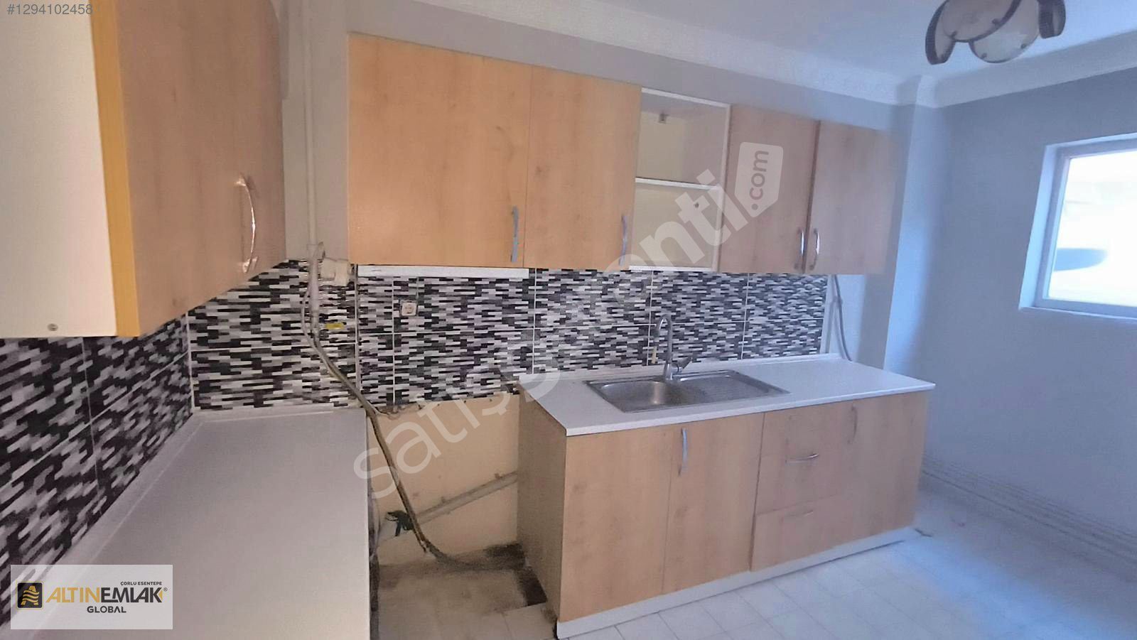 ÇOBANÇEŞME ASKENT'DE CADDE ÜZERİ KİRALIK 3+1 DAİRE