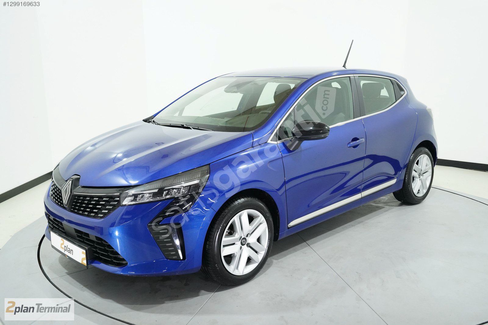 2PLANTERMİNAL İZMİR İSTİNYEPARK 2025 CLİO 1.0 EVOLUTİON HATASIZ