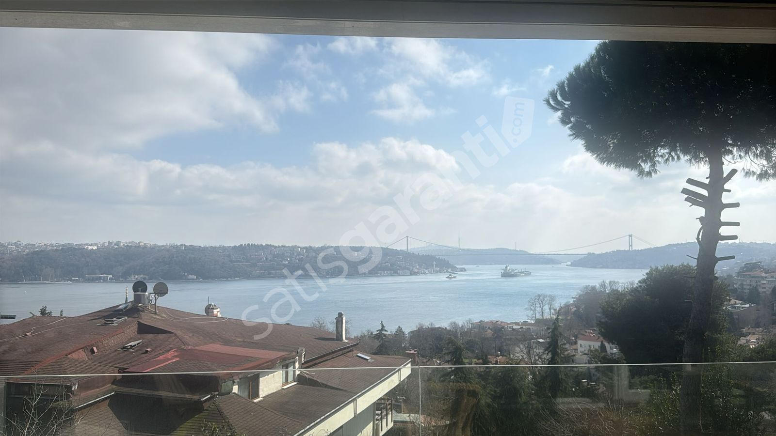 YENİKÖY'DE KAPANMAZ BOĞAZ MANZARALI SATILIK DAİRE