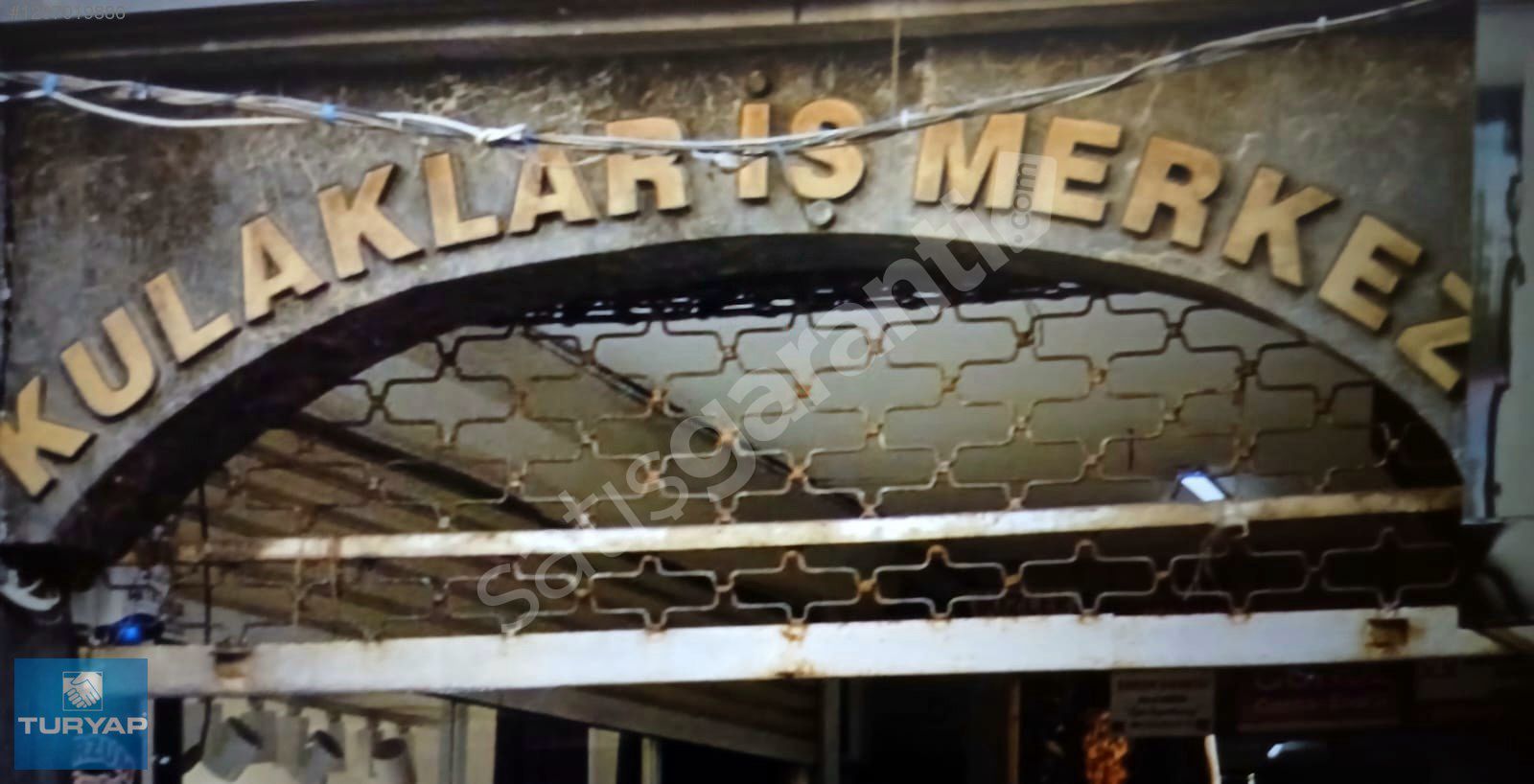 KULAKLAR İŞ MERKEZİNDE SATILIK İŞYERİ