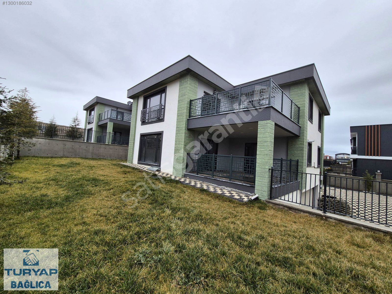 BAĞLICA DA SİTE İÇİNDE KAPALI OTOPARKLI 4+1 BAĞIMSIZ VİLLA