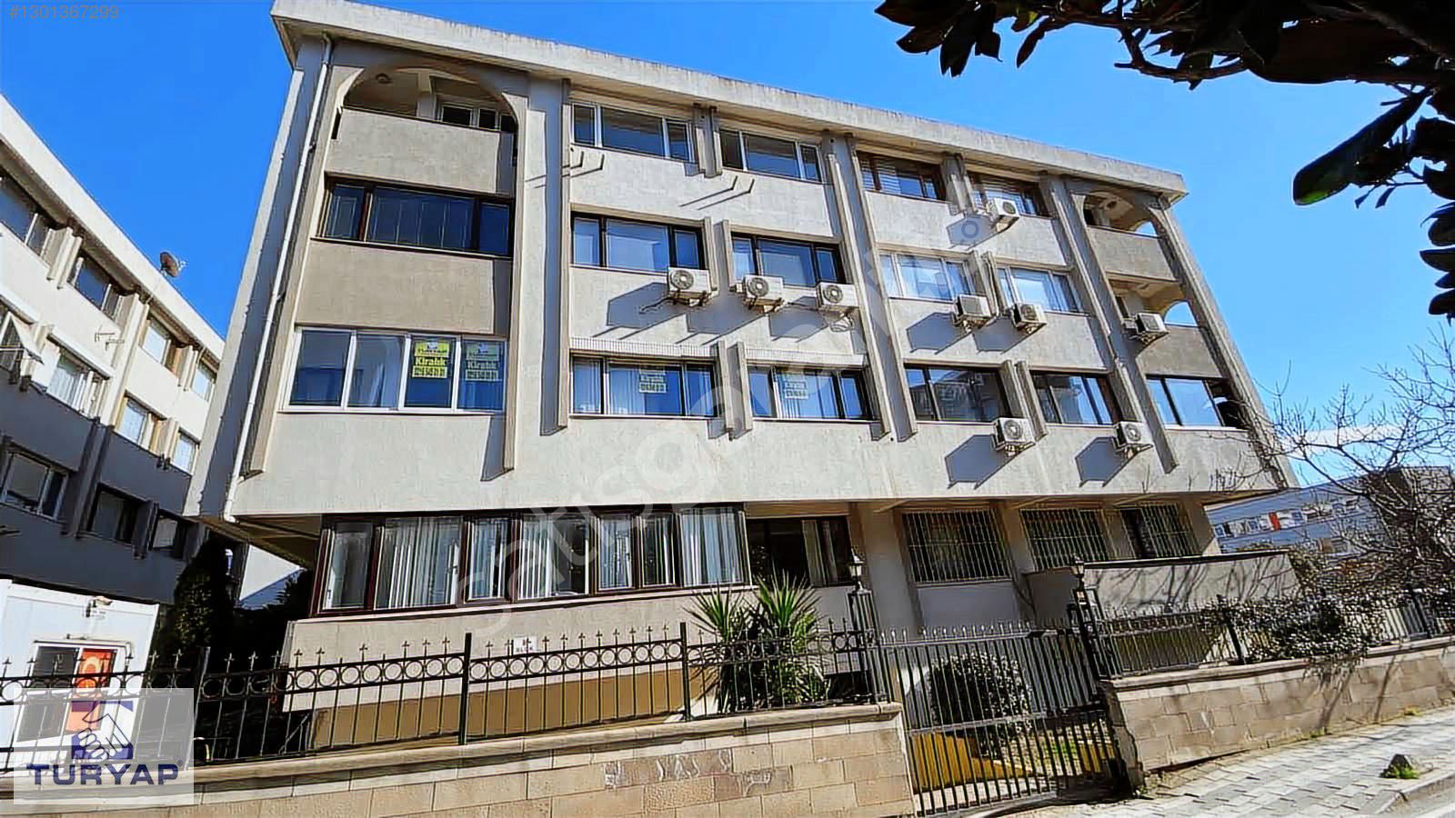 ALTUNİZADE SİTESİNDE ,ÖN CEPHE ,ASANSÖRLÜ 175m2 3,5+1 ARA KAT