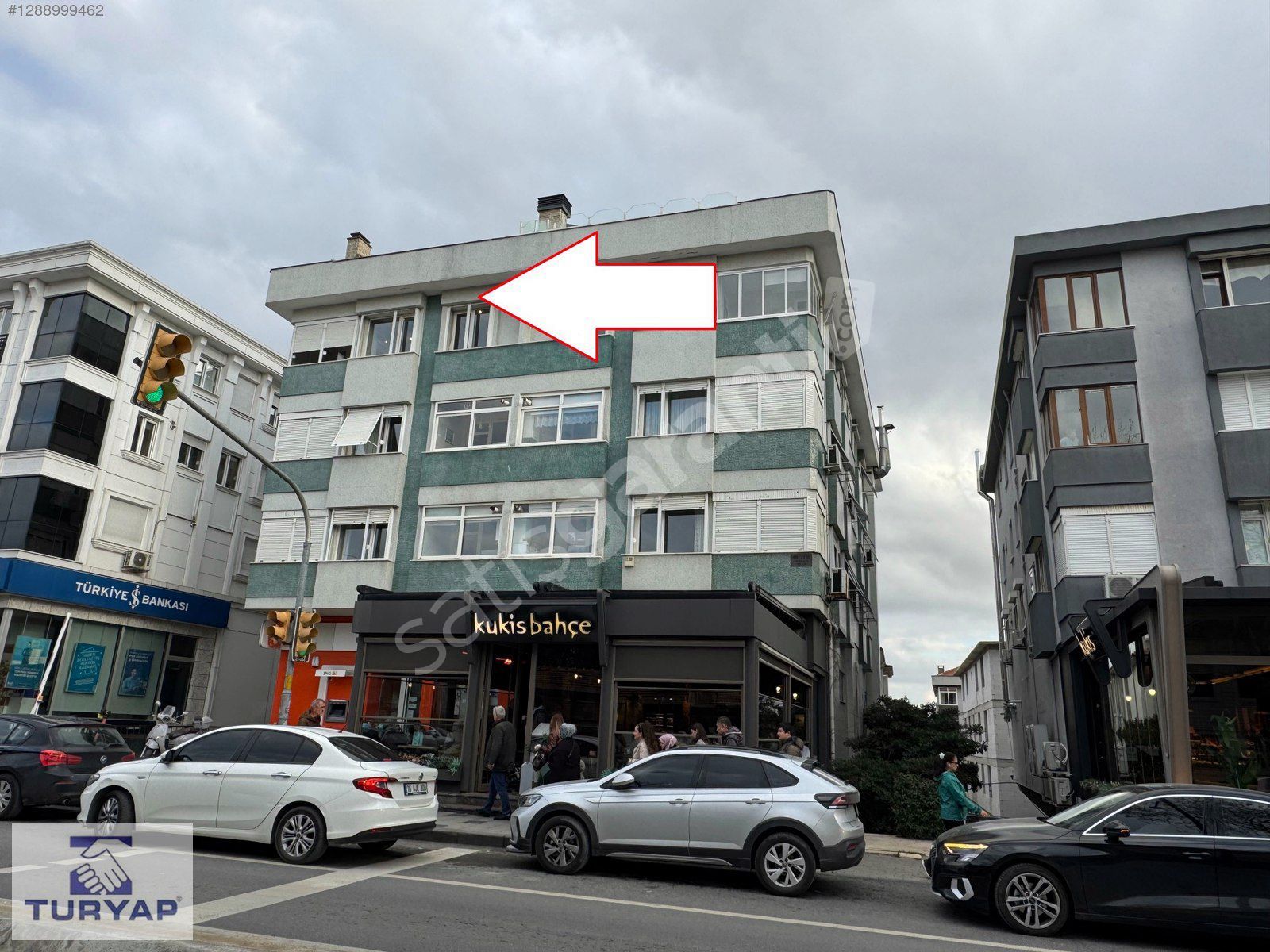 ACIBADEM CADDESİNDE; KUKİS PASTANESİ ÜSTÜ,67,5m2 SALONLU,TERASLI