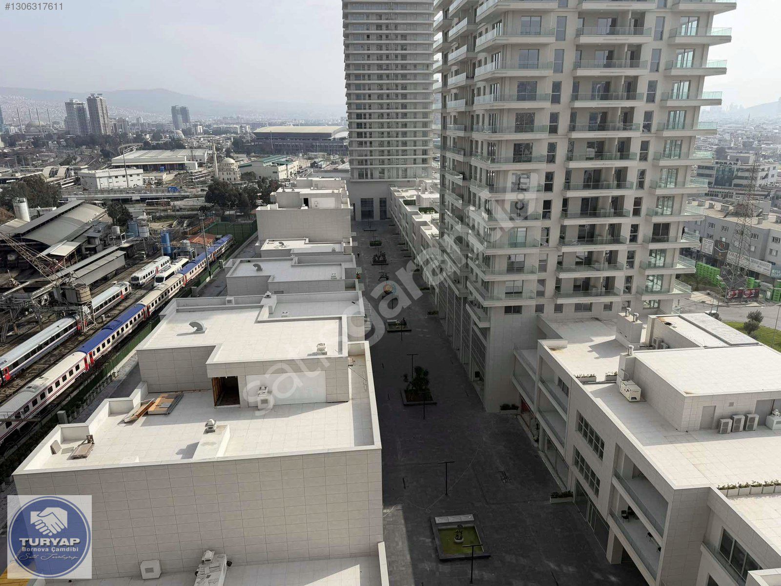 Turyap- Megapol İzmir Çarşı ve Deniz Manzaralı 1+1 Sıfır Daire