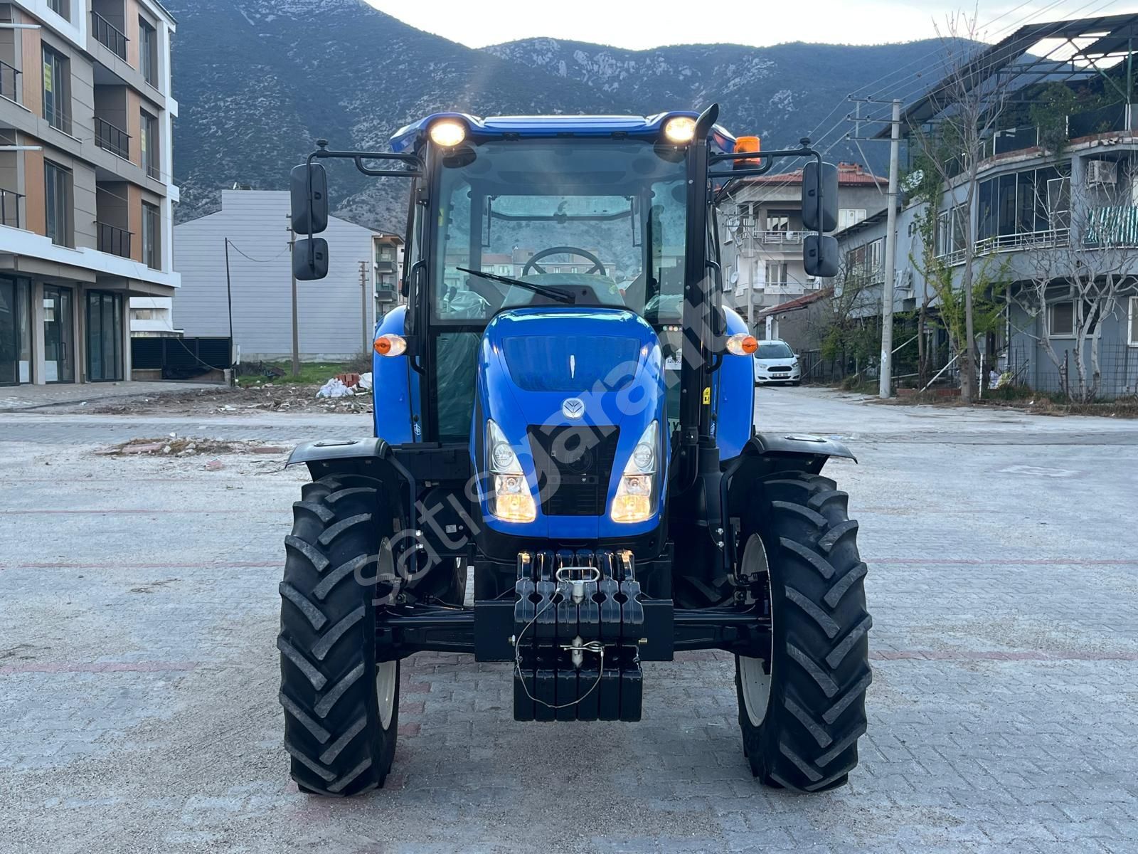 2023 NEW HOLLAND TD75D B.MASTER PS SIFIR KOKUSU ÜZERİNDE
