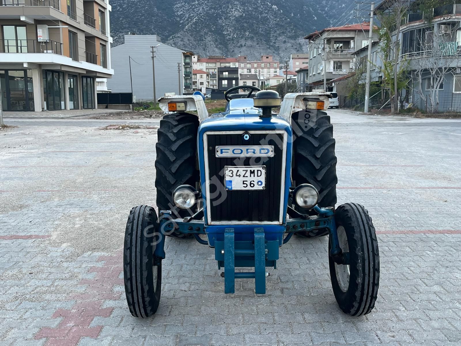 1983 FORD 3610 HİD DİREKSİYON ORJİNAL MAKİNA