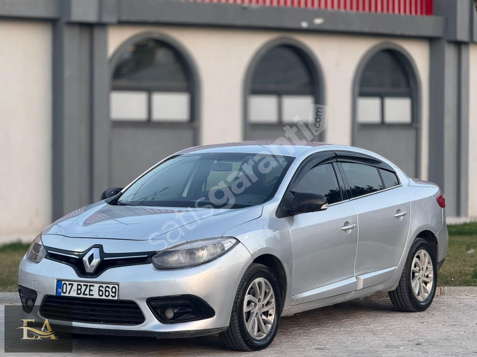 EMİN AYIK OTOMOTİV DEN RENAULT FLUENCE 1.5 DCİ