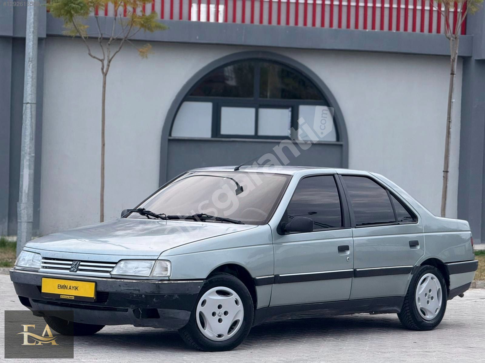 EMİN AYIK OTOMOTİV DEN PEUGEOT 405 EMSALSİZ TEMİZLİKTE