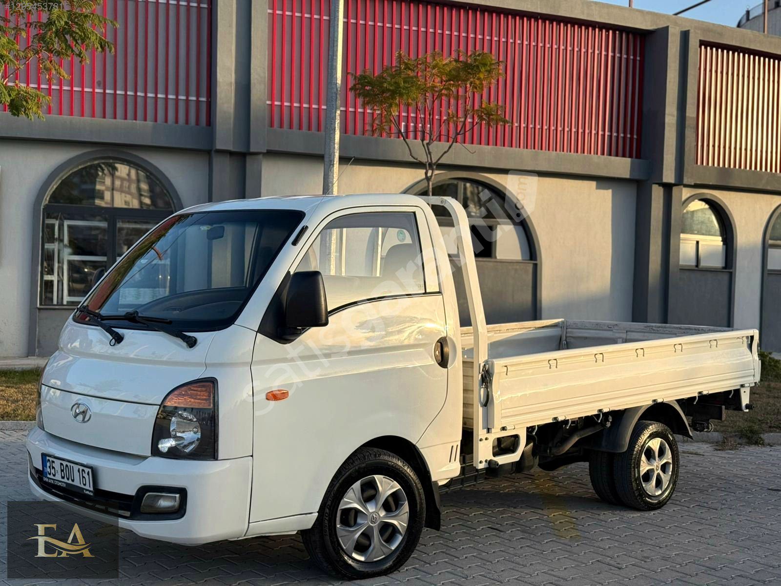 EMİN AYIK OTOMOTİV DEN HYUNDAİ H100