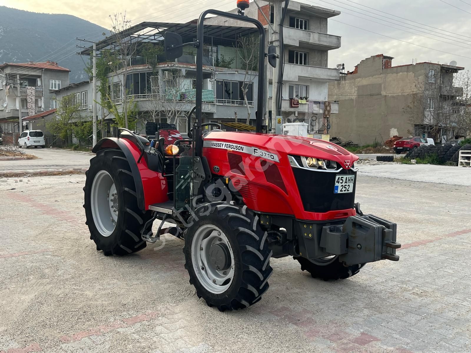 2021 MASSEY FERGUSON 3710F 1300 SAATTE
