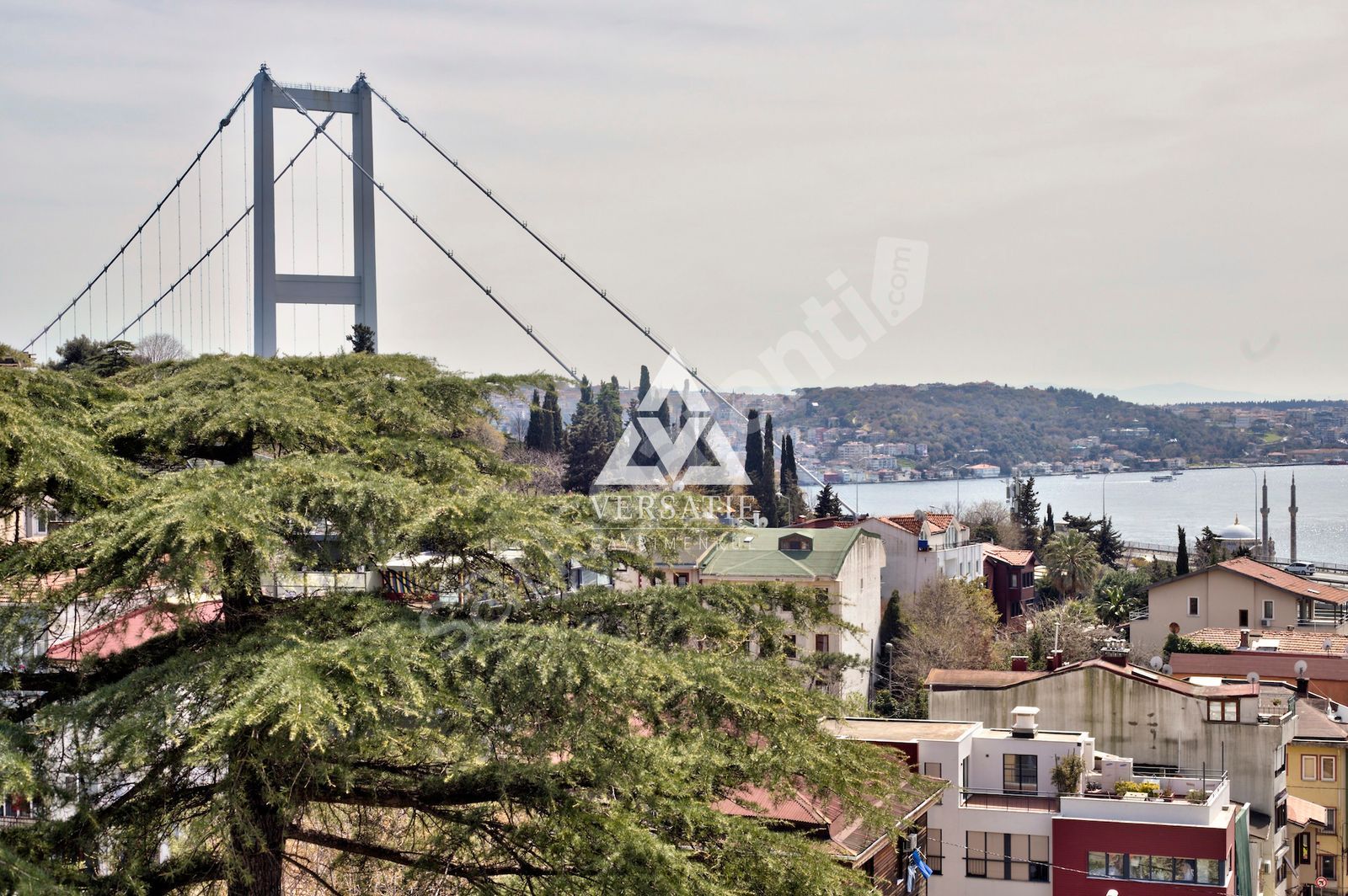 ULUS'TA BOĞAZ MANZARALI KİRALIK GENİŞ DAİRE