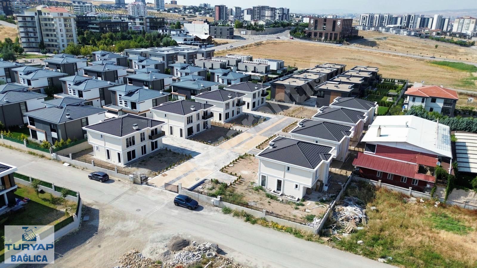 BAĞLICADA SATILIK VİLLA 4+2