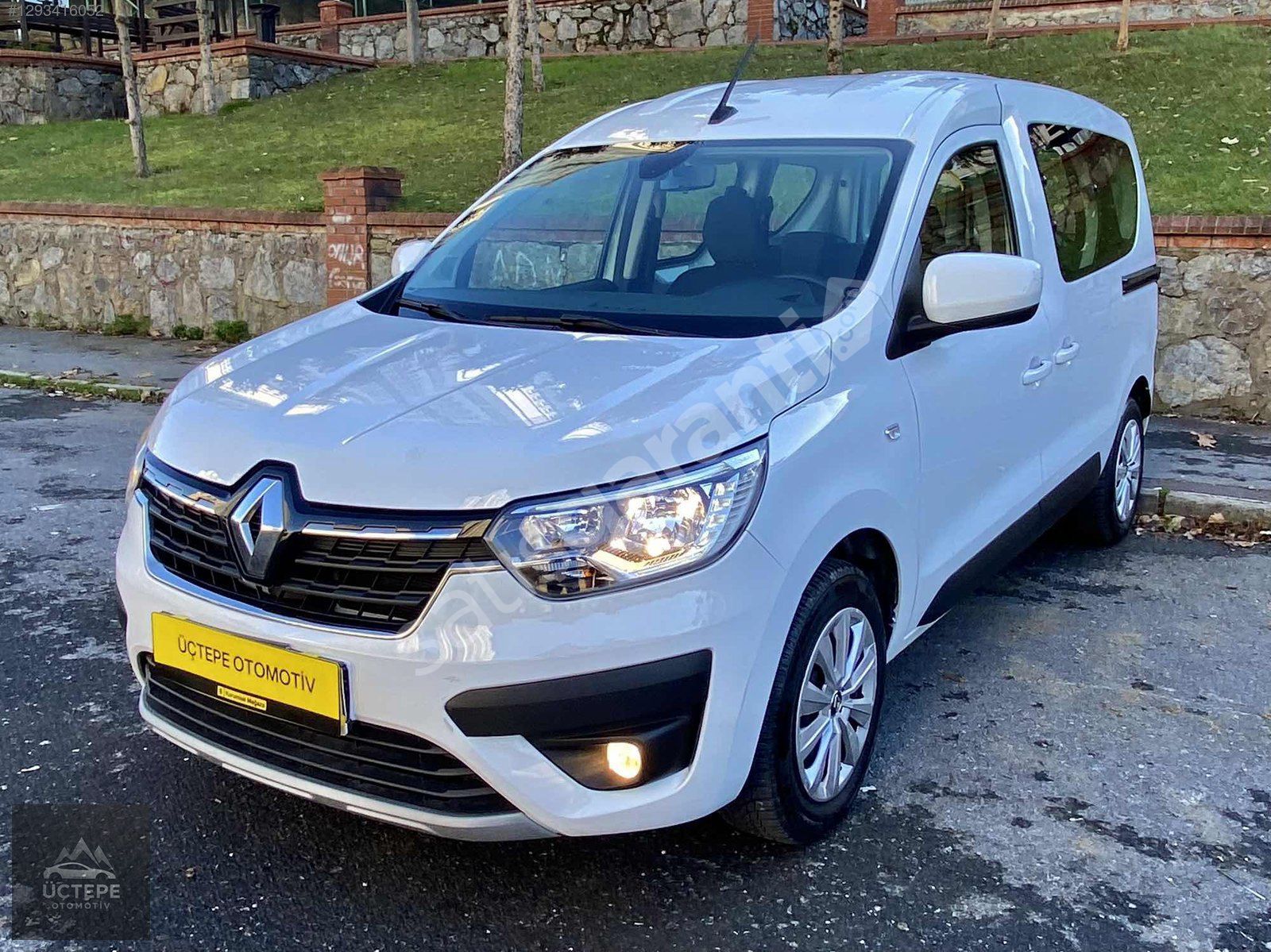 174.000₺PEŞİN KALANI 12-24-36 AY VADE/RENAULT EXPRES/2023 MODEL