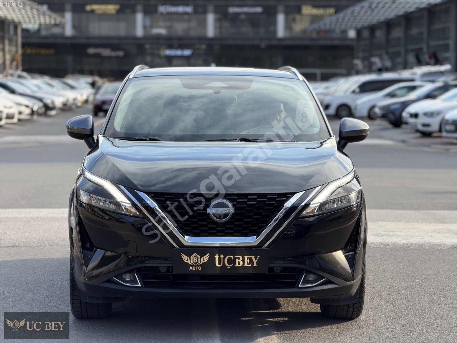 ÜÇBEY_AUTO_2023_QASHQAİ_1.3DIG-T_158HP_CAM_TAVAN_BOYASIZ