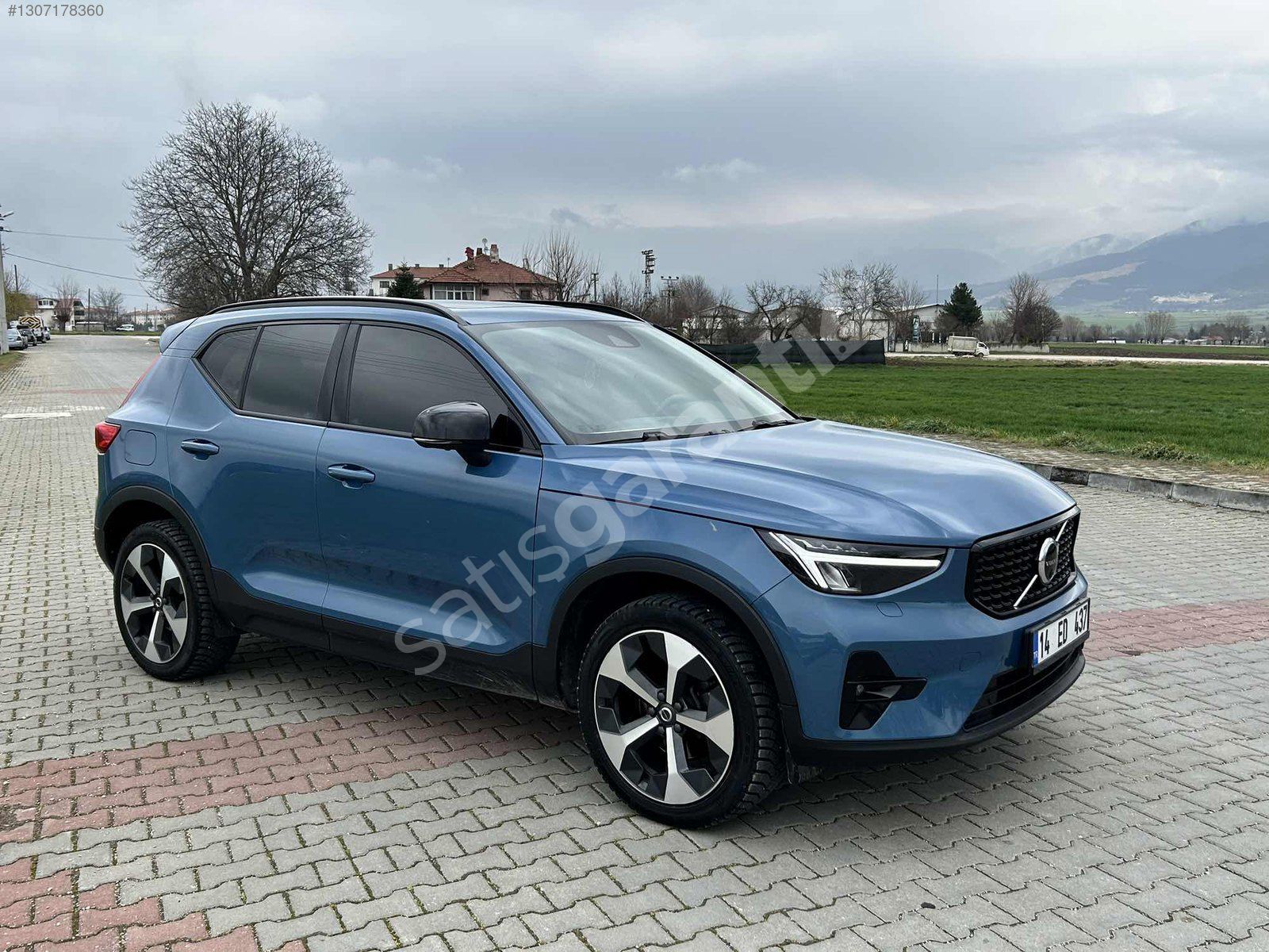 2023 HATASIZ-BOYASIZ VOLVO CX 40 OTOMATİK 67.000 KM PLUS DARK