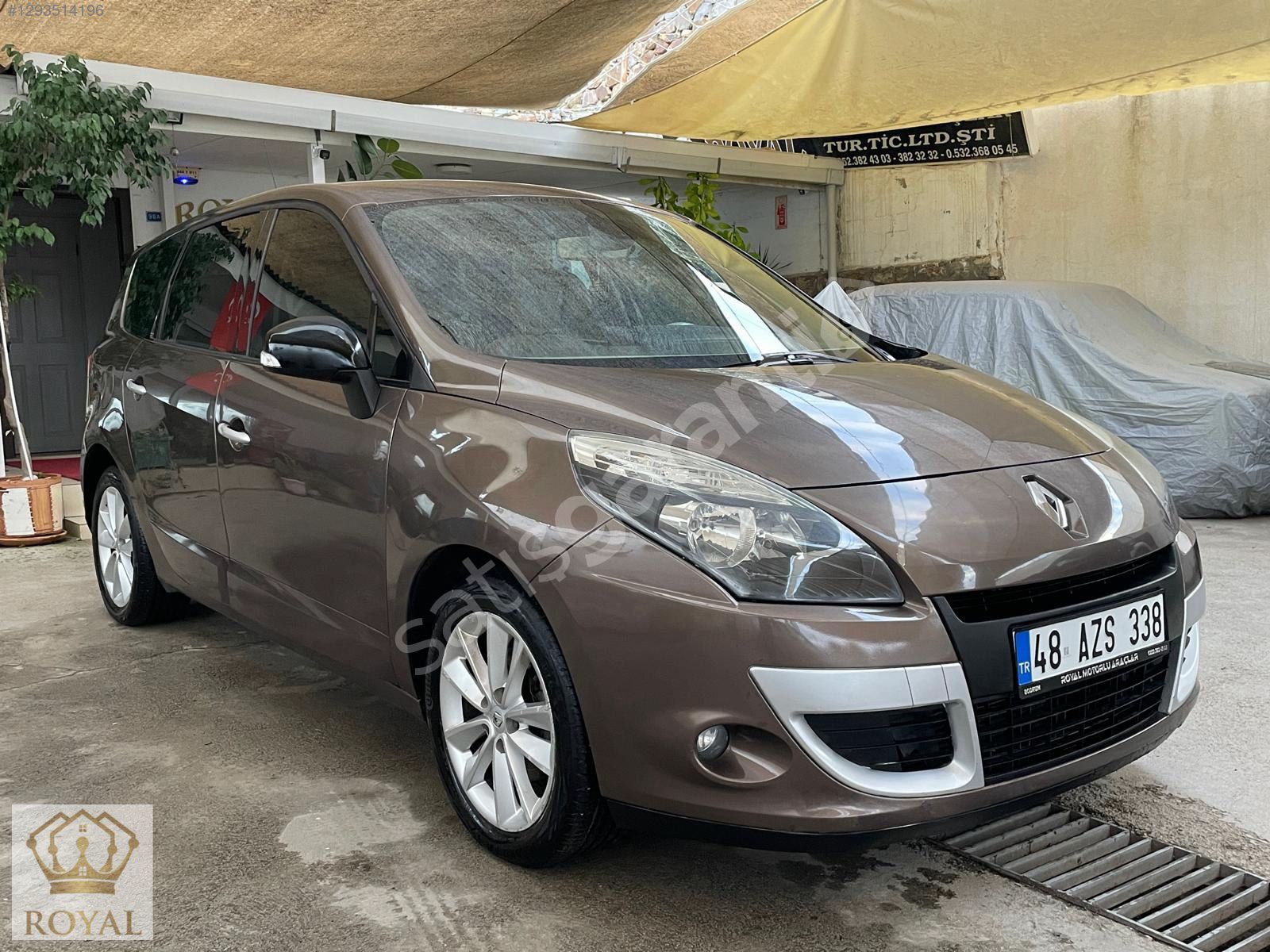 Royal Motorlu Araçlar'dan Otomatik, Değişensiz Scenic