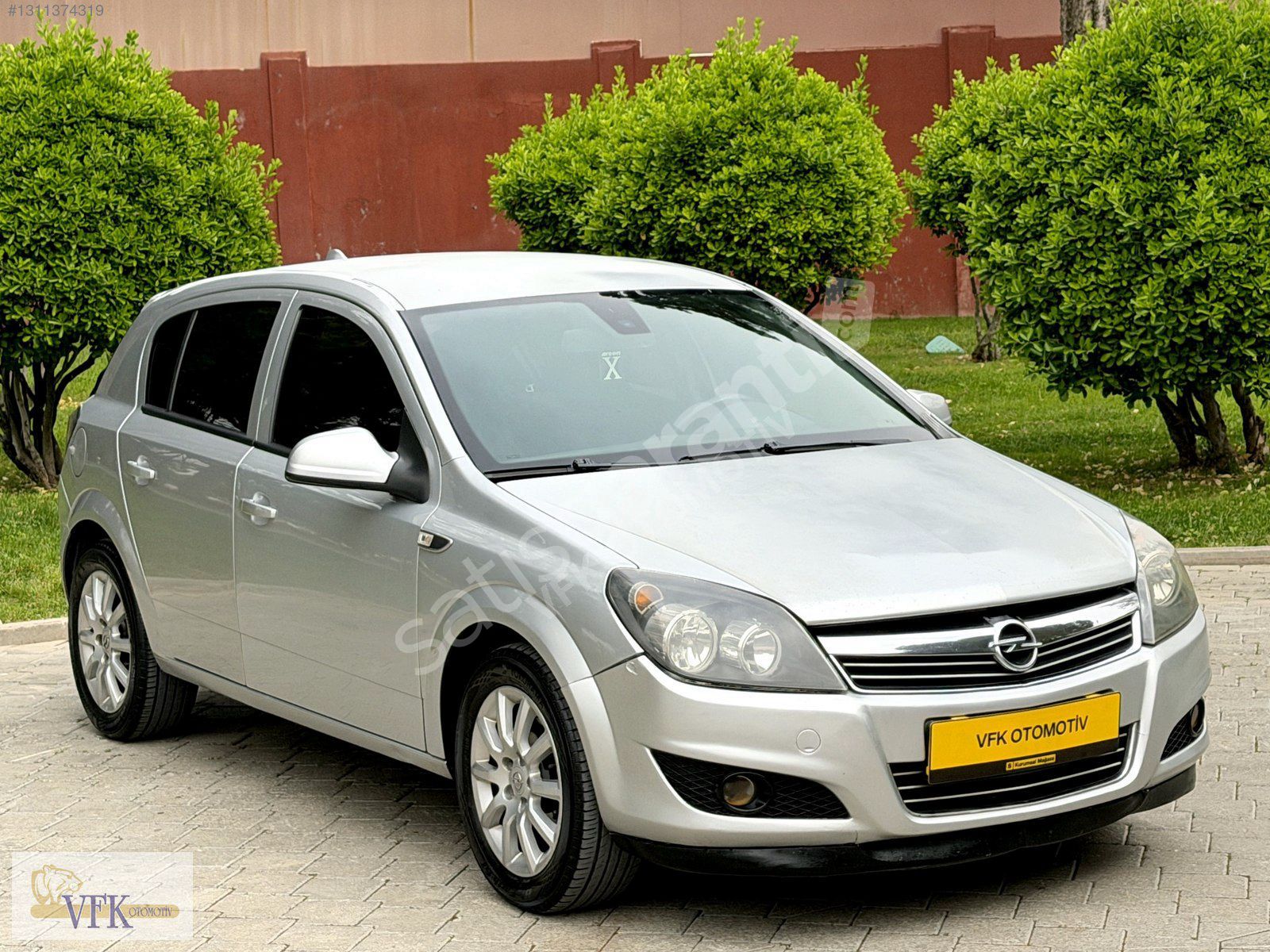 DEĞİŞENSİZ HASAR KAYITSIZ OPEL ASTRA 1.6 ENJOY 2011 MODEL ! ! !