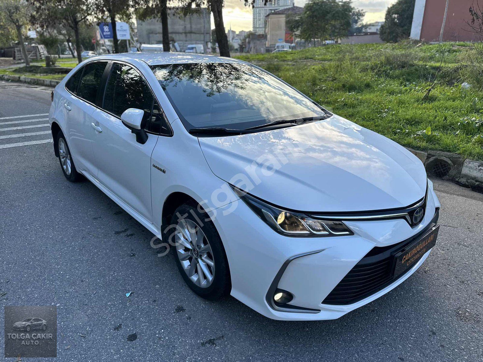 96-BİNDE-2020-ÇIKIŞLI-10-YIL-GARANTİLİ-1.8-HİBRİD-DREAM-COROLLA