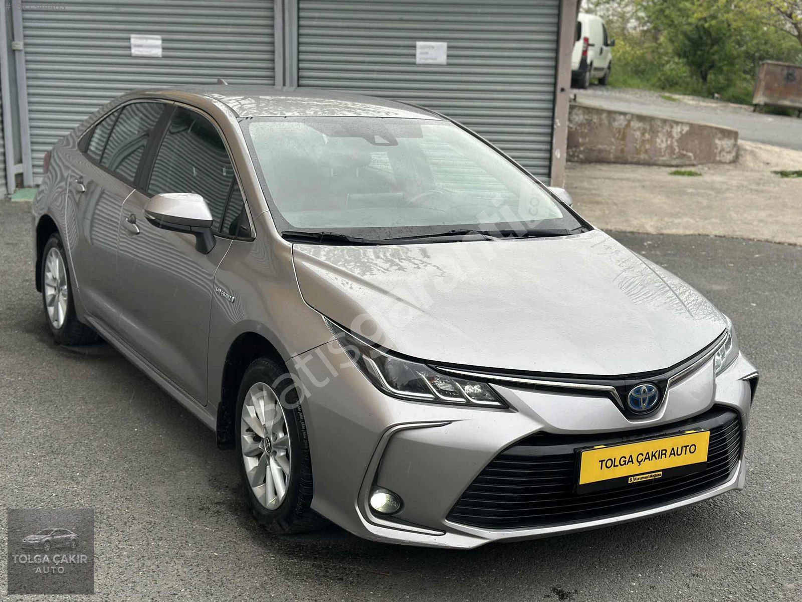 2022-ÇIKIŞLI-TERTEMİZ-10-YIL-GARANTİLİ-1.8-HYBRİD-DREAM-COROLLA