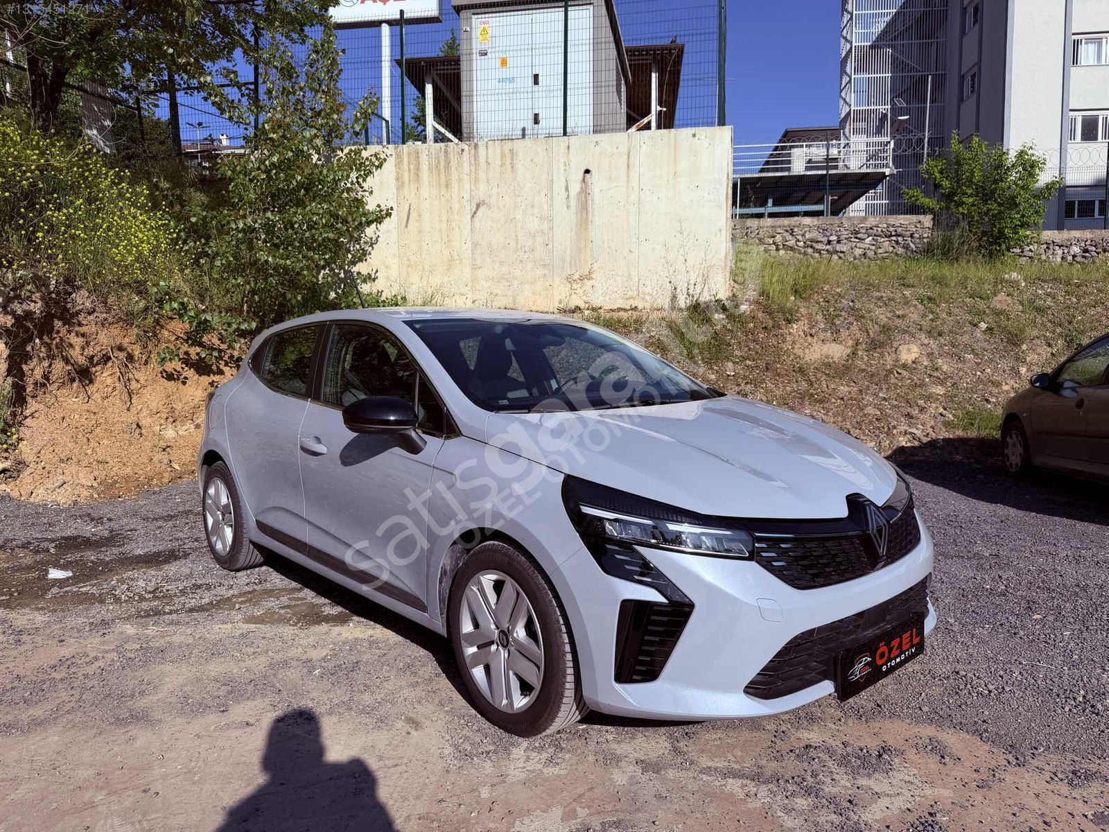 Özel'den HATASIZ BOYASIZ DEĞİŞENSİZ CLİO GSR2 9 BİNDE