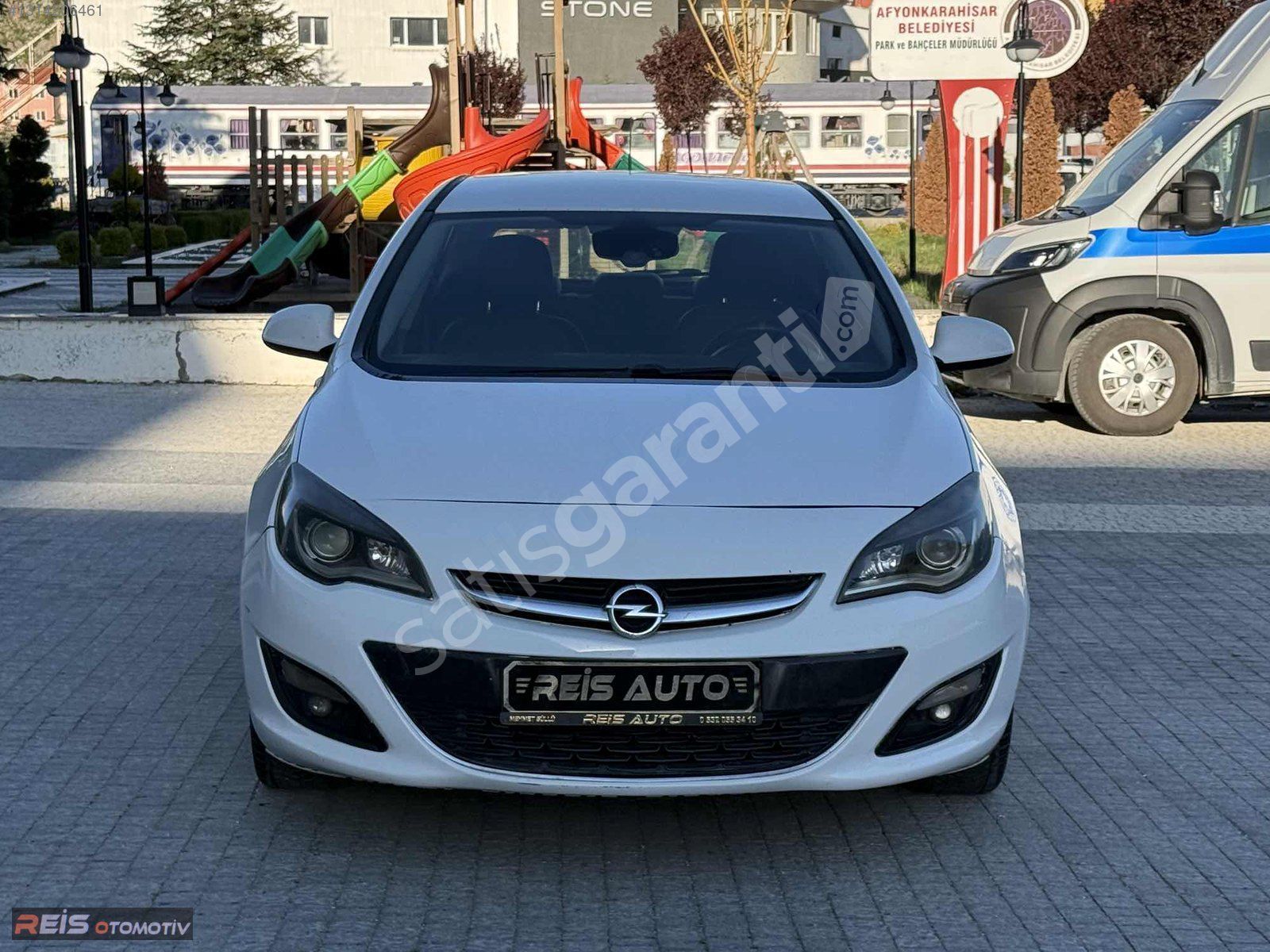 REİS AUTO AFYON DAN EMSALSİZ ARAÇLARIMIZ