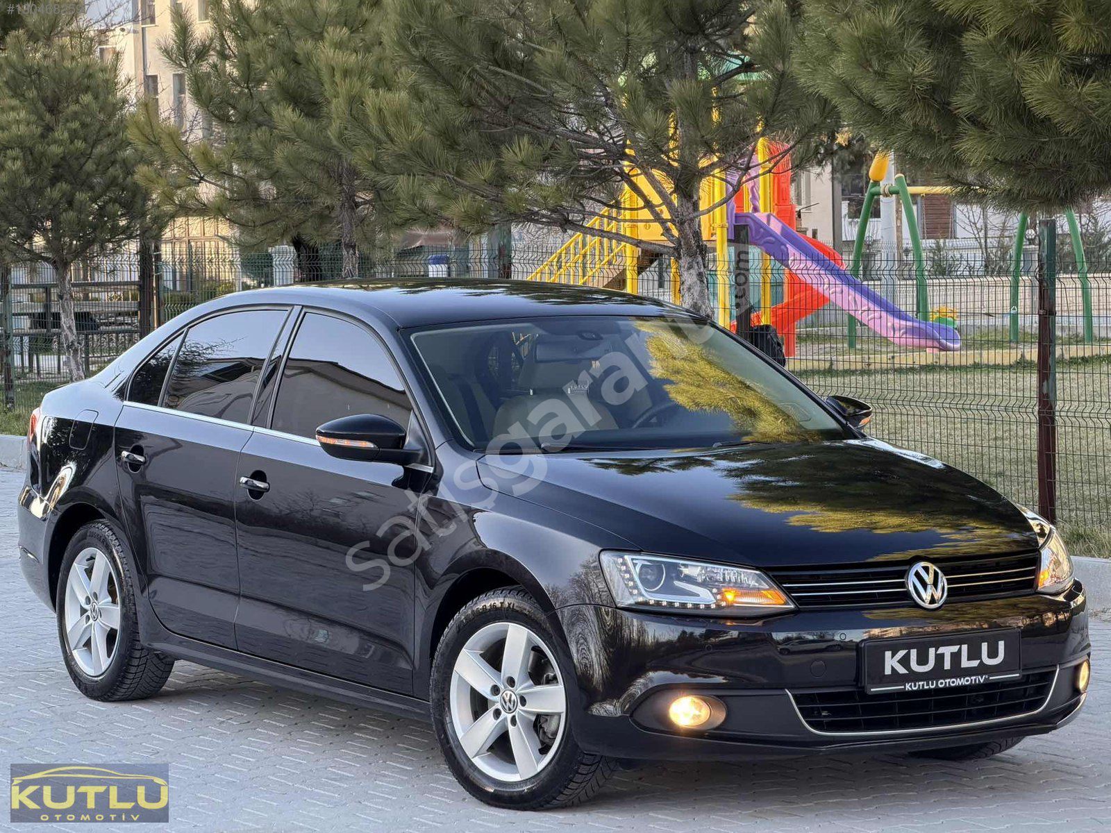 BOYASIZ *ORJİNAL 104.000 KM* 2012-İçi Bej-Hella Far-Dizel-Jetta