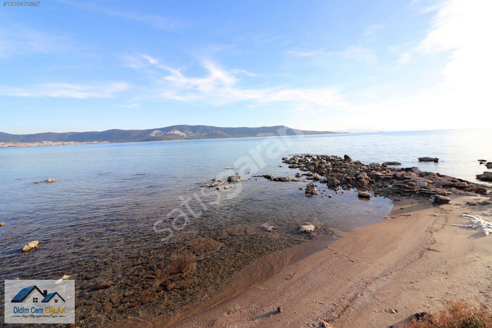 DENİZE 100 METRE MÜSTAKİL GİRİŞLİ SATILIK 3+1 TRİPLEX VİLLA