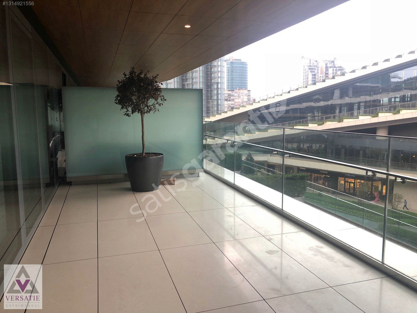 GÜNCEL ZORLU CENTER TERAS EVLERDE 180M2 2+1 SATILIK TERASLI OFİS