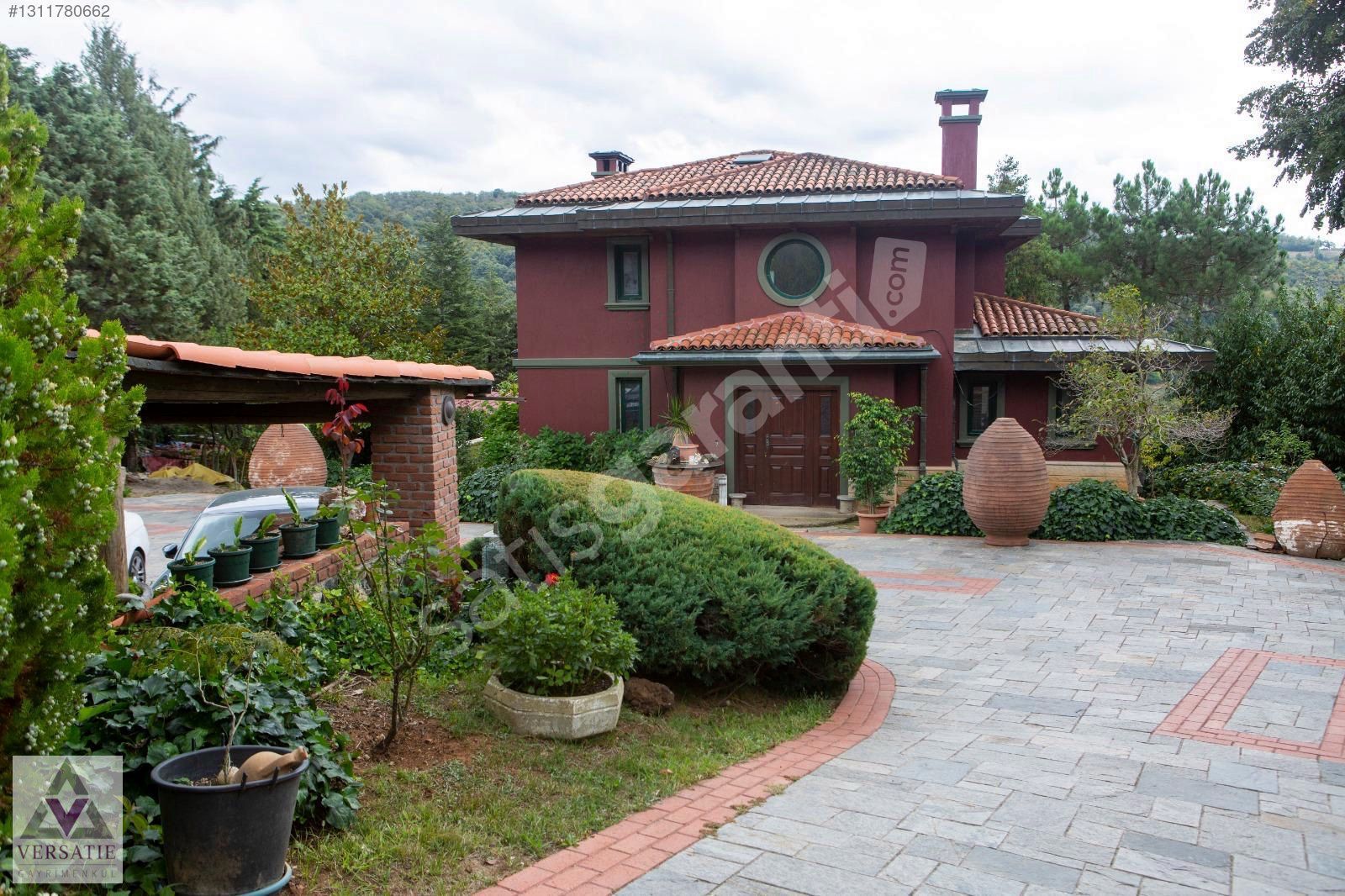 Versatie'den Mahmut Şevket Paşa'da Kiralık 4+2 Villa