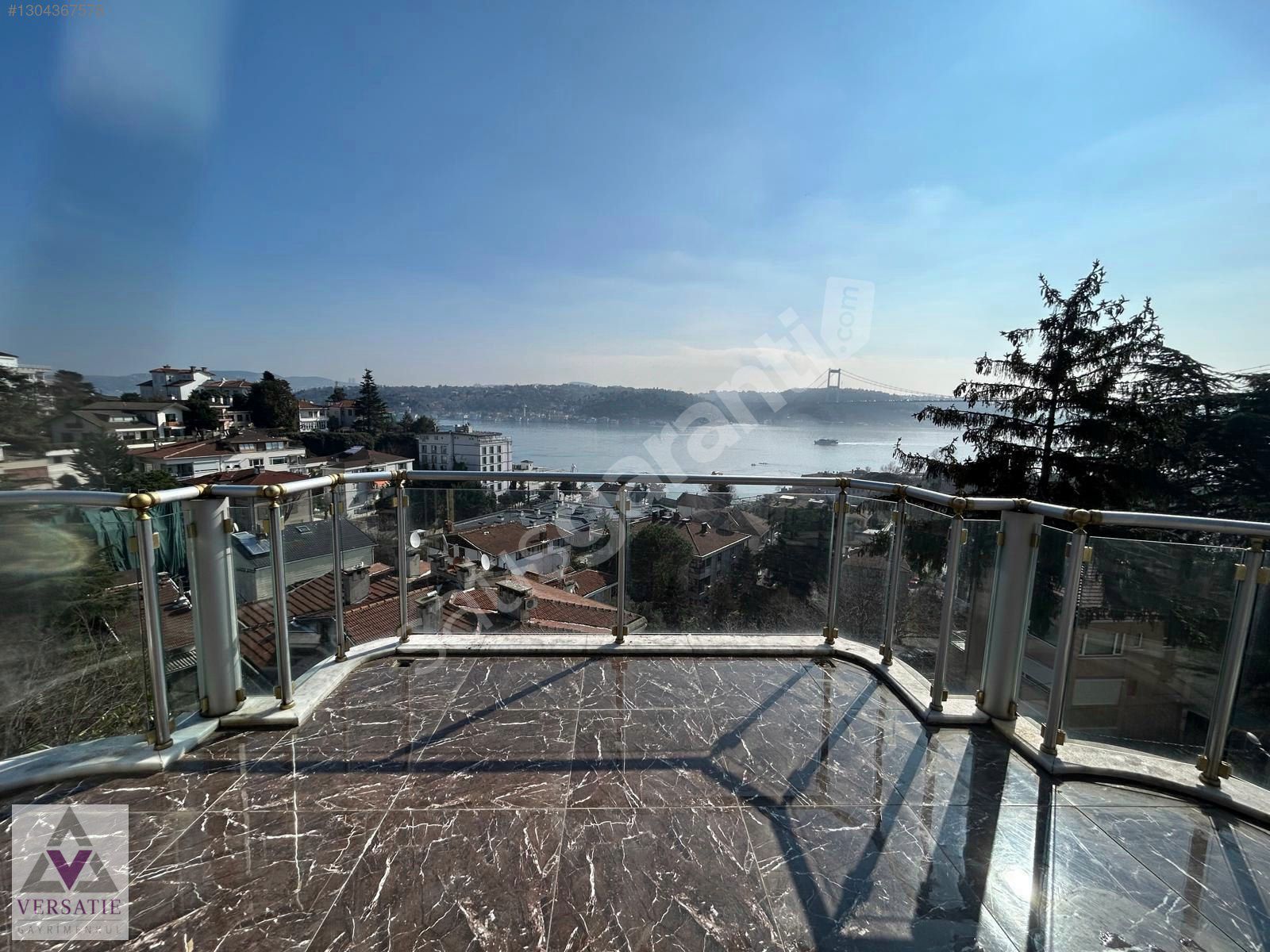 EMİRGAN'DA SAHİLE YAKIN BOĞAZ MANZARALI SATILIK KÖŞK