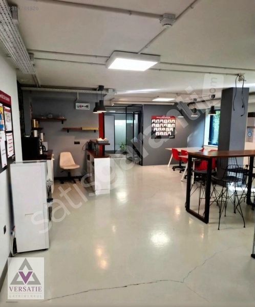 İstinye ABC Plaza'da Kiralık 450 m² Tek Kat Ofis