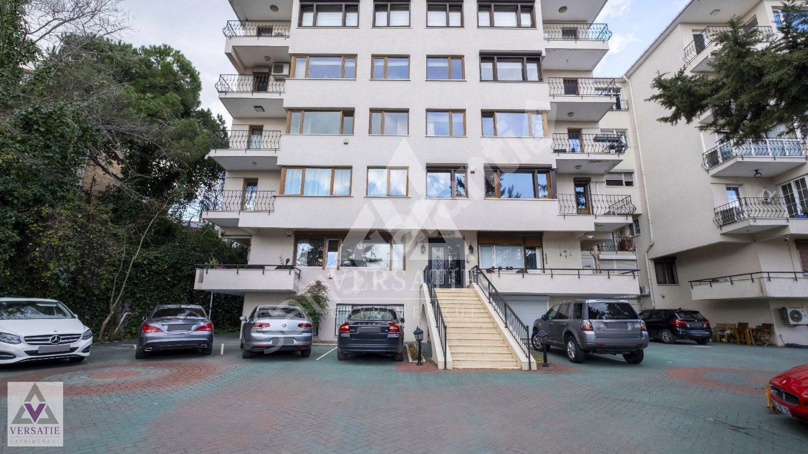 Etiler'de Nezih Apartmanda 2+1 Ters Dubleks Kiralık Daire