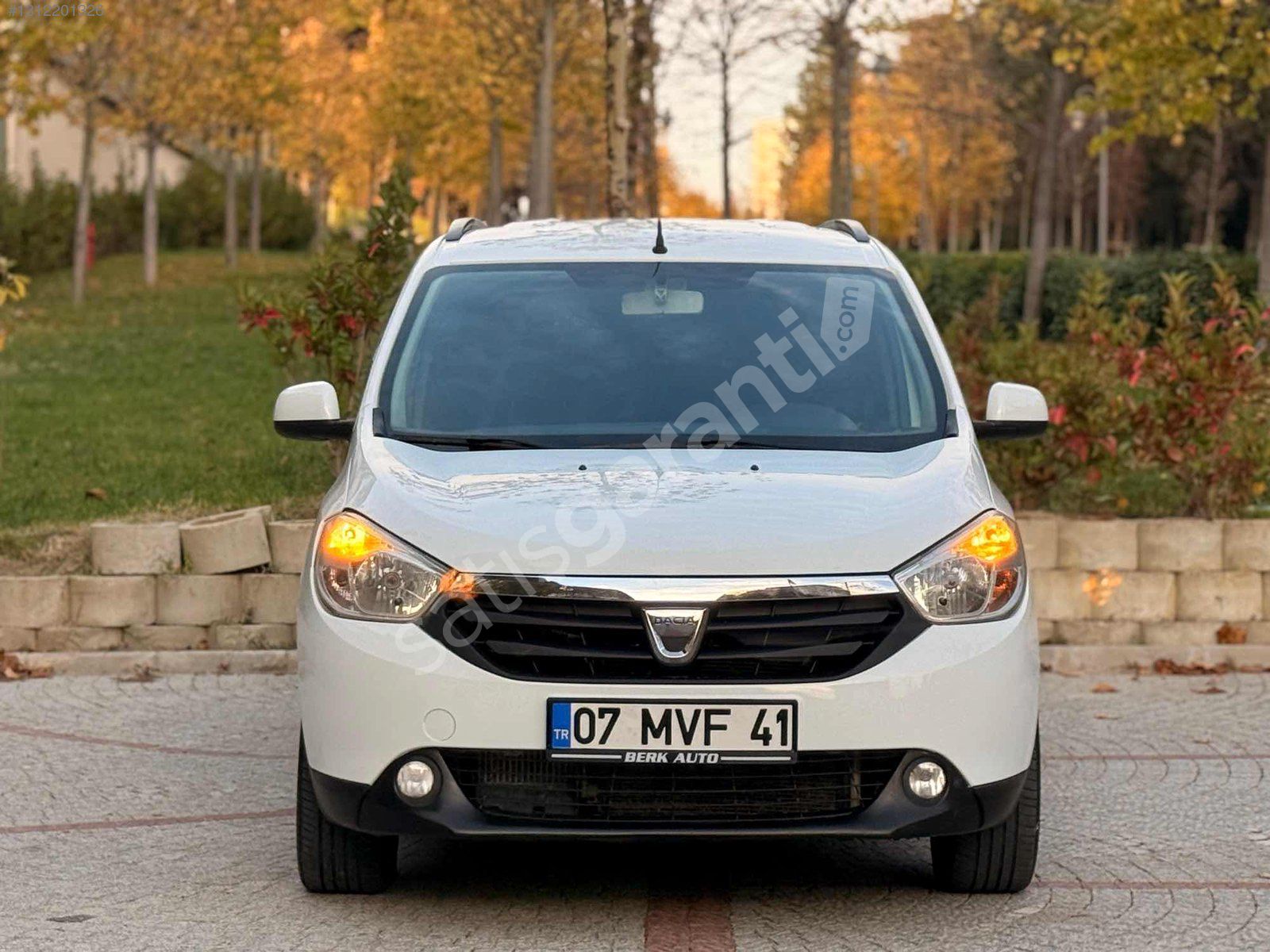 2017 LODGY NAVİGASYON KAMERA CARPLAY