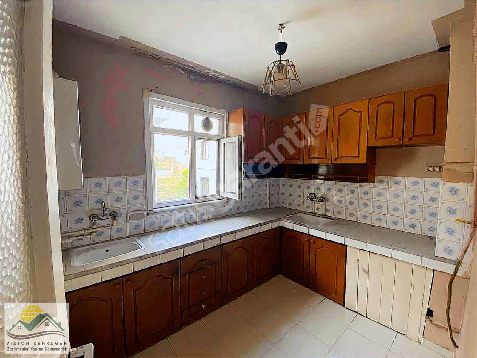 ESENYALI ORHANGAZİ DE TEMİZ BALKONLU CADDE ÜSTÜ 2+1 DAİRE