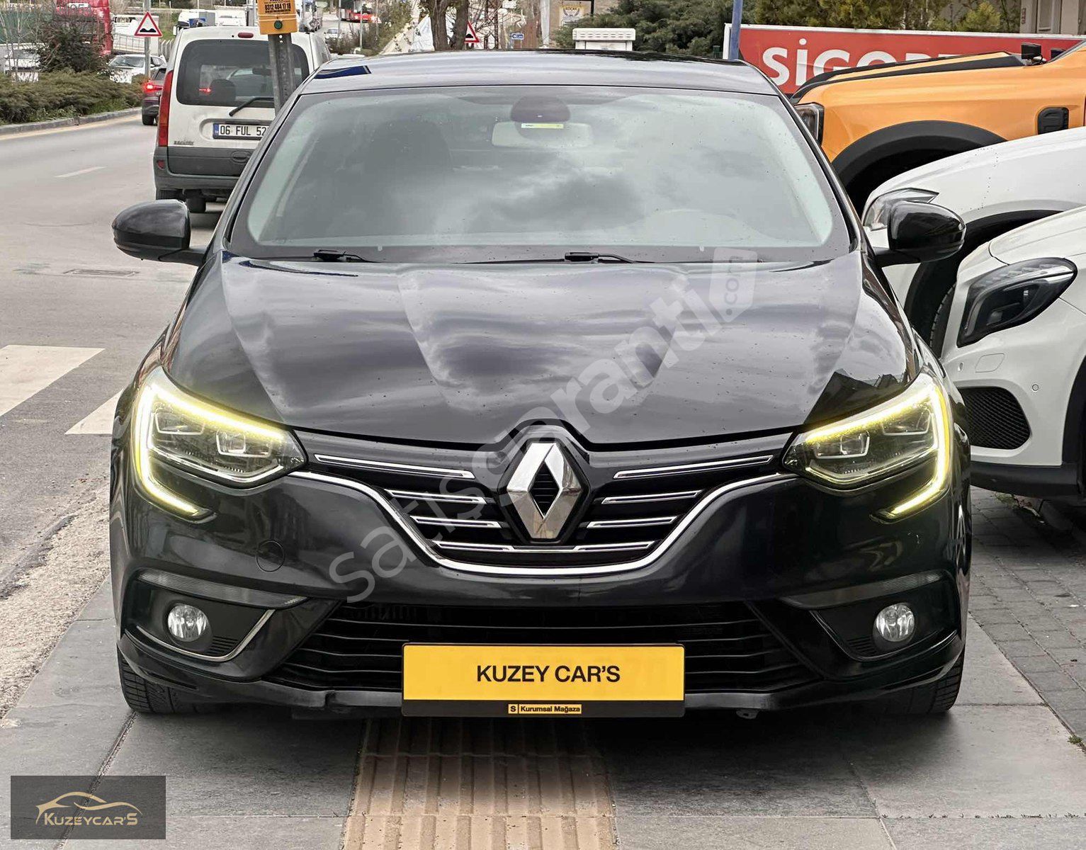 KUZEY CAR'S 2018 RENAULT MEGANE 1.5 DCİ İCON BOYASIZ 200.000KM