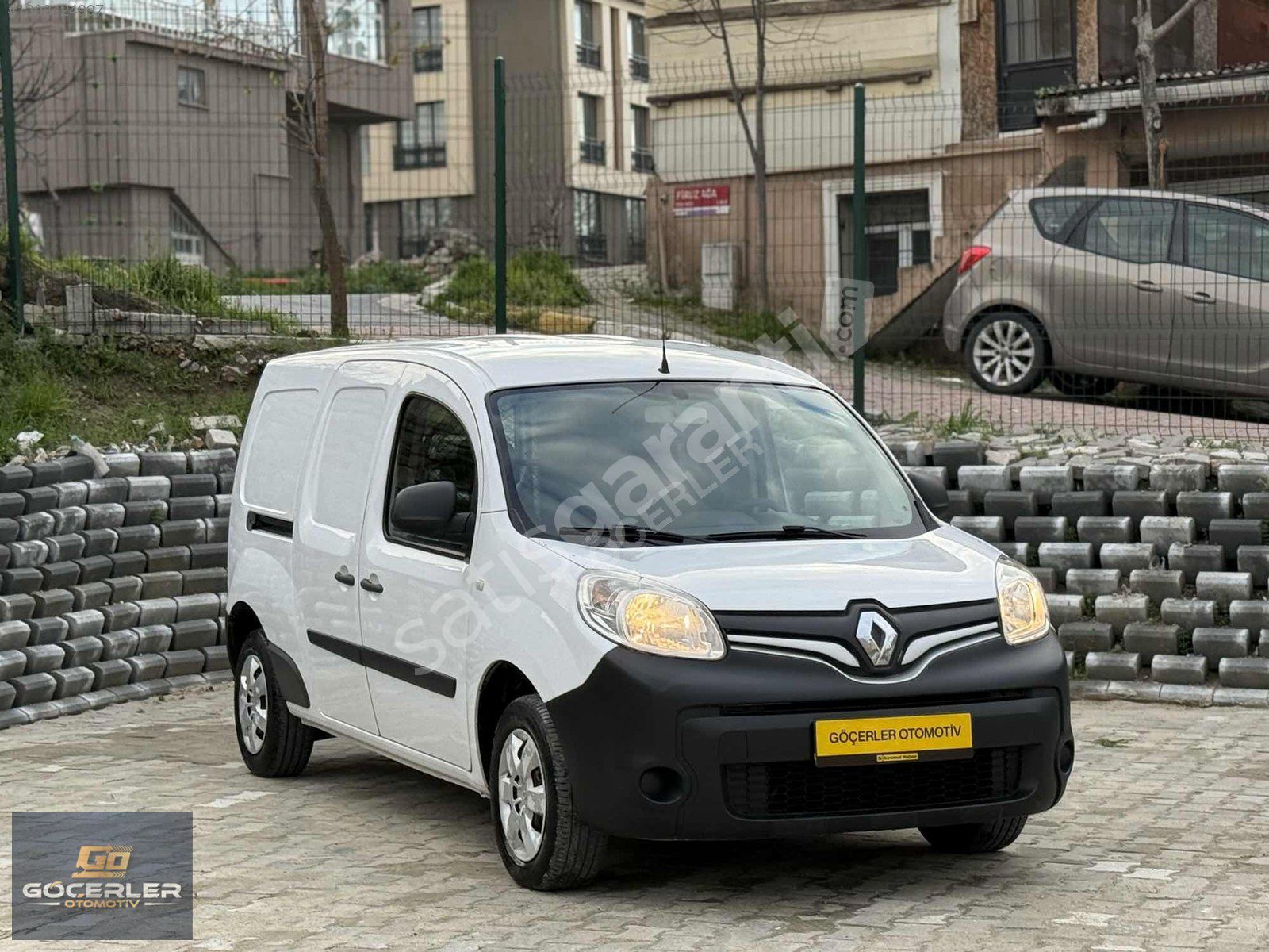 GÖÇERLER'DEN 2020 ÇIKIŞLI RENAULT KANGOO 1.5 DCİ MAXİ JOY