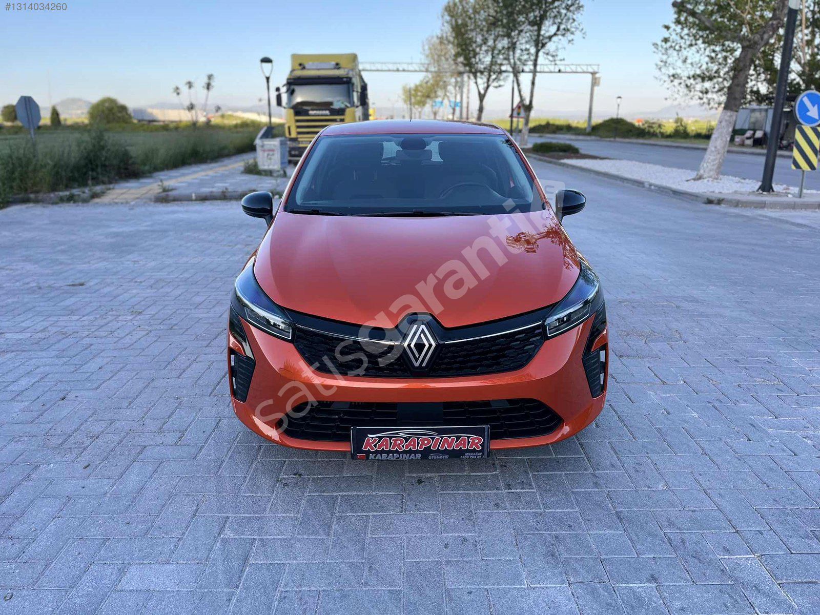KARAPINAR OTOMOTİV DEN 2023 CLİO 1.0 TCE OTOMATİK