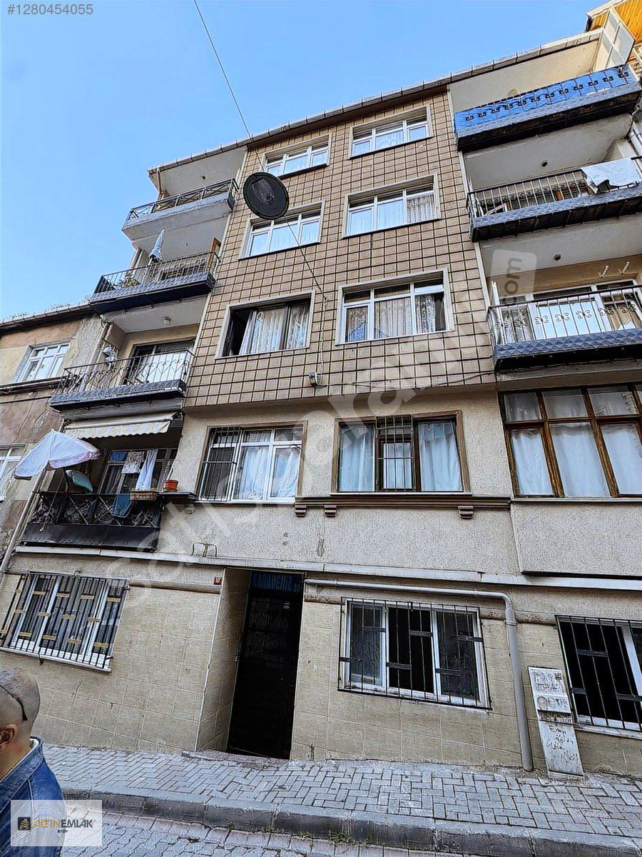TARİHİ BALAT TA SAHİLE BİRKAC ADIM UZAKTA KAÇIRILMAYACAK FIRSAT