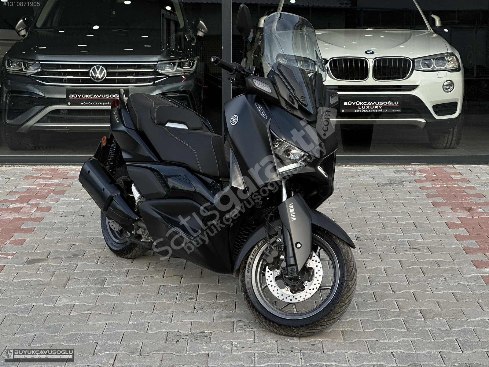 4.900'DE SIFIRDAN FARKSIZ YAMAHA X-MAX TECHMAX MAT SİYAH