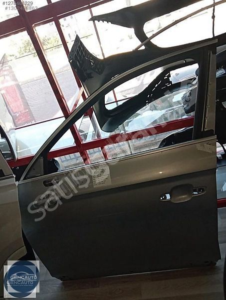 AUDİ Q5 METAL GRİ SÖKME ORJİNAL ÖN VE ARKA KAPILAR