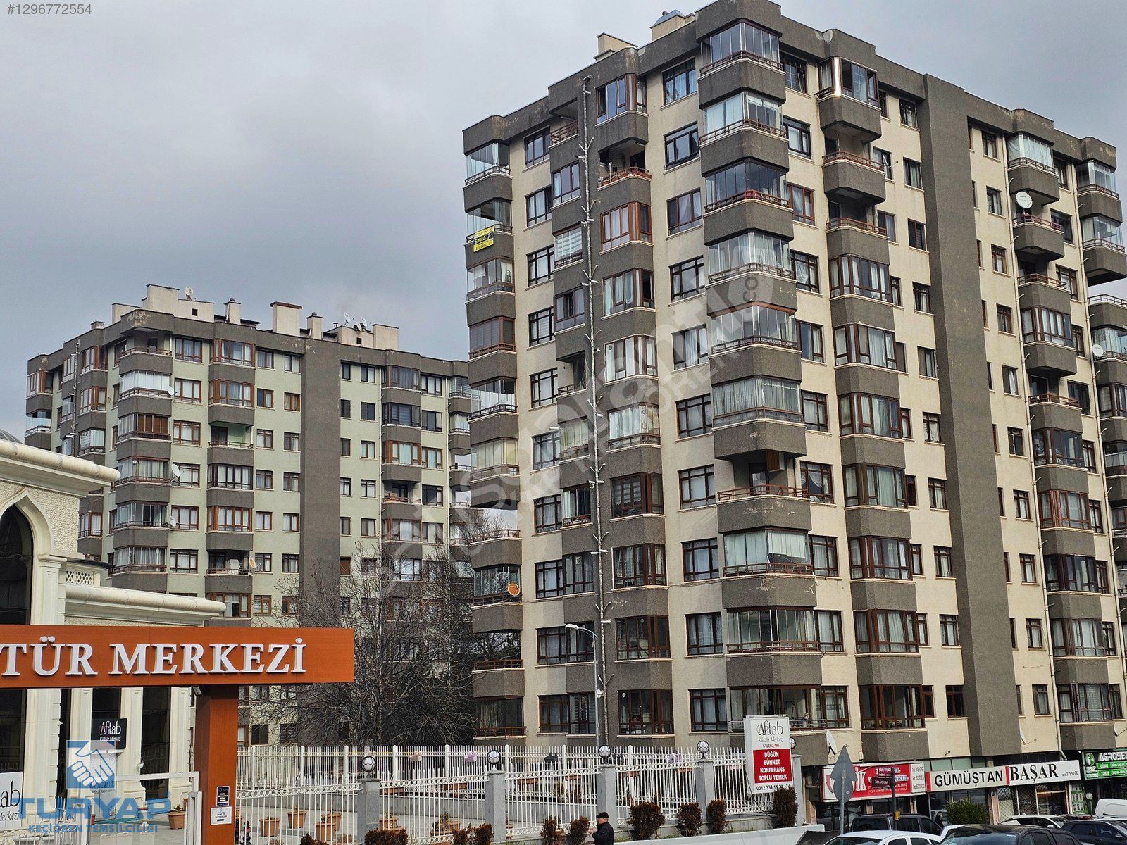BAĞDAT CADDESİ YAKINI YENİMAHALLE DEMETEVLERDE KÖKLÜ SİTEDE