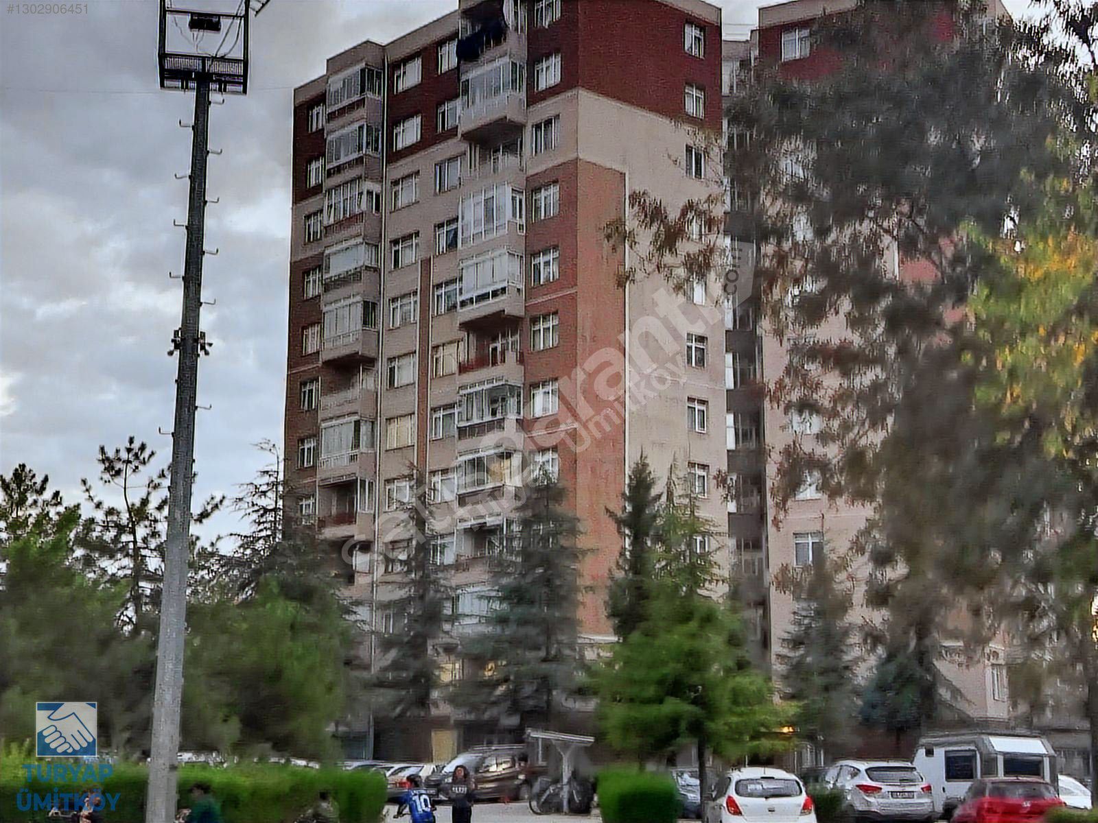 YENİMAHALLE'DE METRO YANI ÖZ ELİF SİTESİNDE SATILIK 3+1 DAİRE