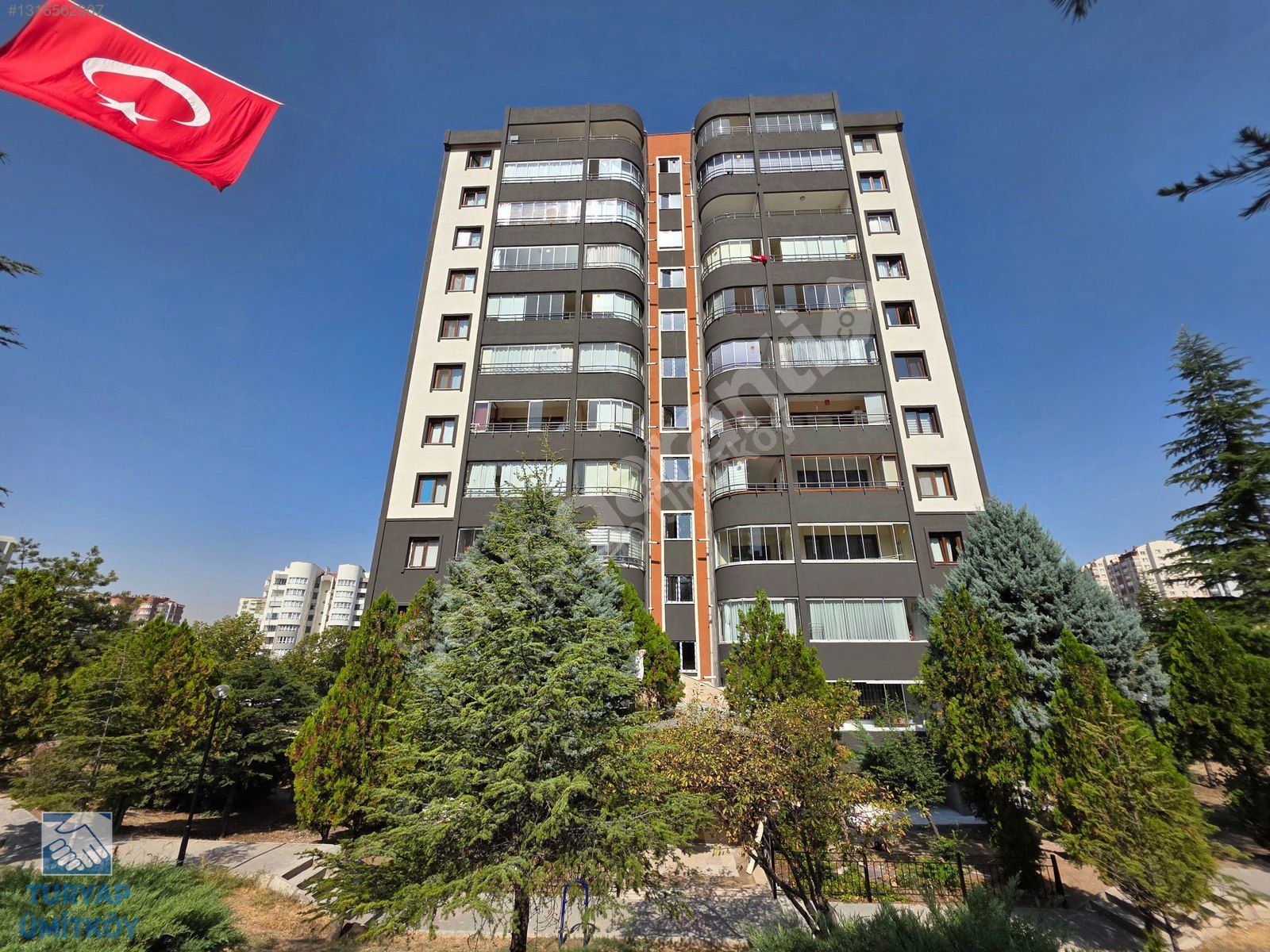 ERYAMAN / ÖZAHİKENT SİTESİ / MANTOLAMALI BİNADA GENİŞ FERAH 3+1