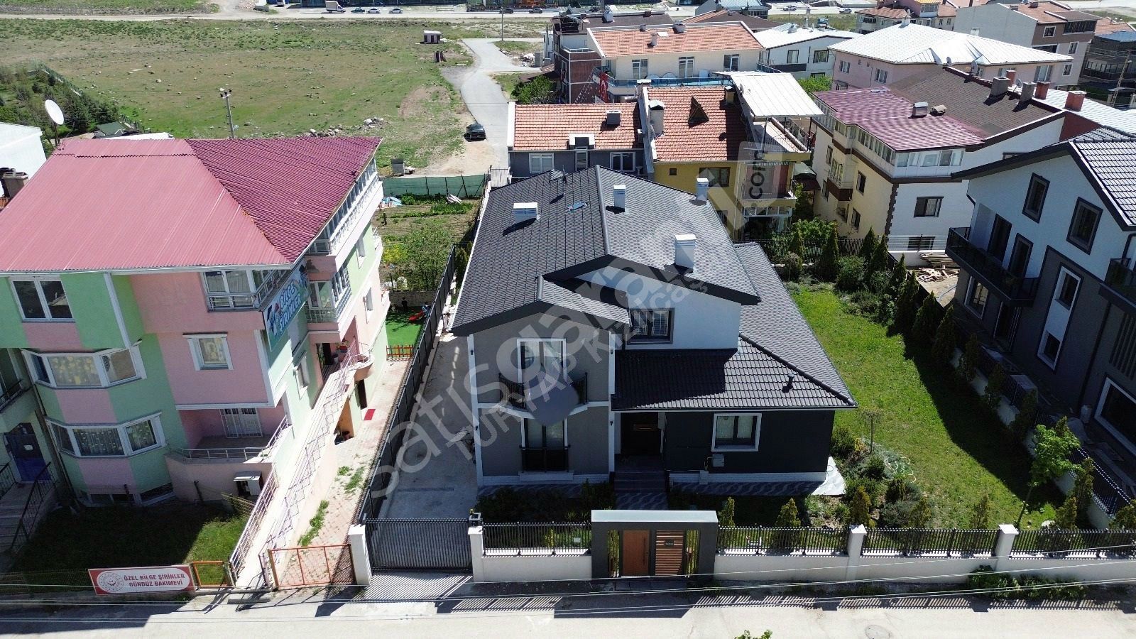 FOR SALE,SÜPER LÜX 5+1 SATILIK VİLLA ,TAMAMINA TAKAS İMKANI